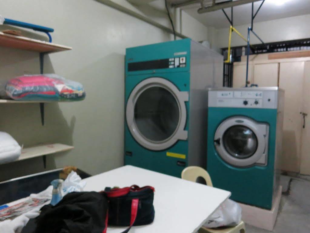 Alley 8 Makati Makati City Luaran gambar